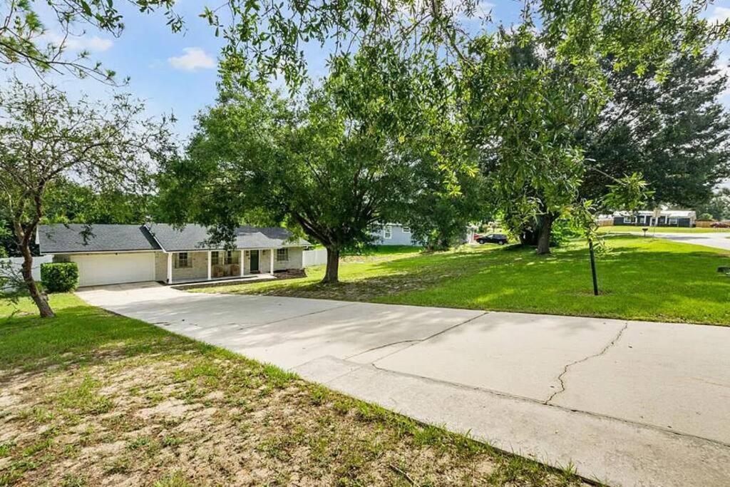 Cozy Lakefront Home W/ Pool -7 Mins From Legoland Уинтер-Хейвен Экстерьер фото